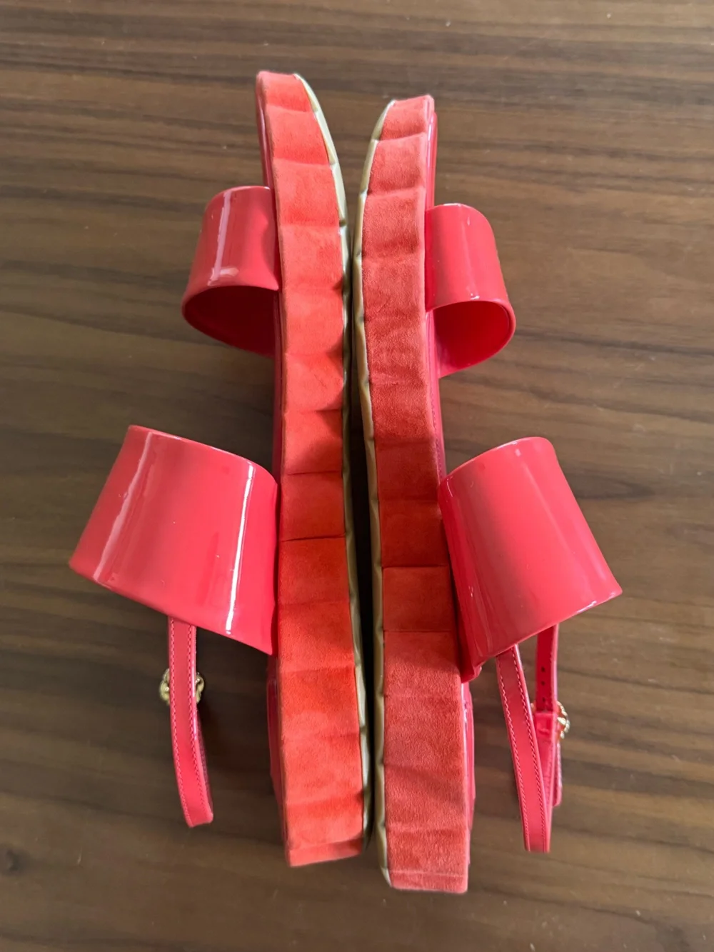 Salvatore Ferragamo Luisa Coral Patent Leather Sandals Size 8 NWOT